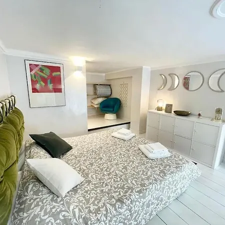 Apartment Beautiful In